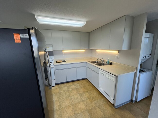 Photo - Pearl City: Century Park Plaza 2BR, 2 Bath 2 Pkg Unit 3204B