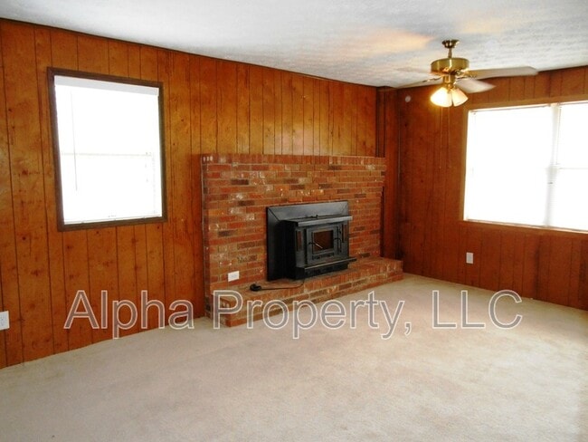 Photo - 116 Maxwell Cir