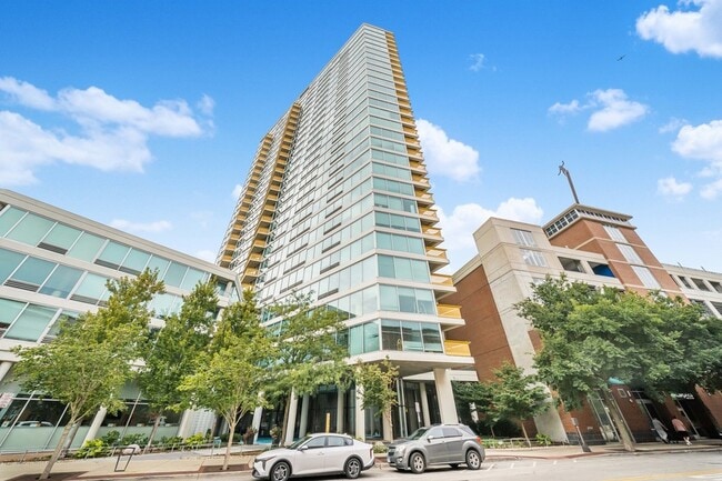 Building Photo - 1720 Maple Ave Unit 1260