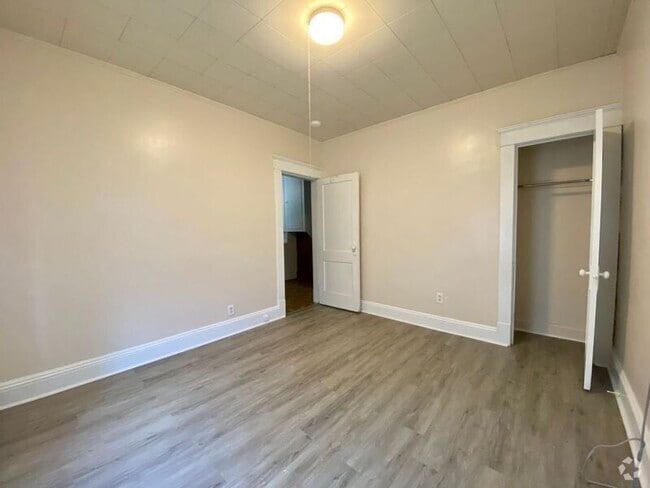Building Photo - 680 Carew St Unit 1st FL Right Rear (1C) Rental