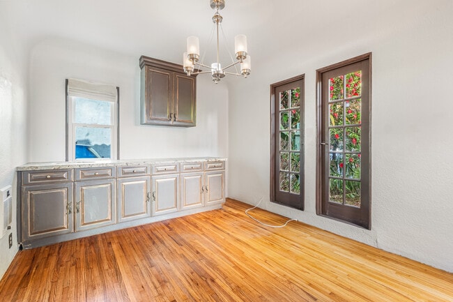 Photo - 506 Palomar Ave