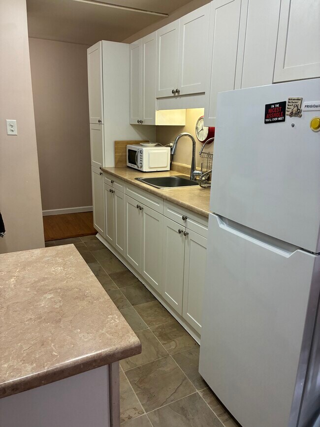 Photo - 37 Moira St E Unit 104