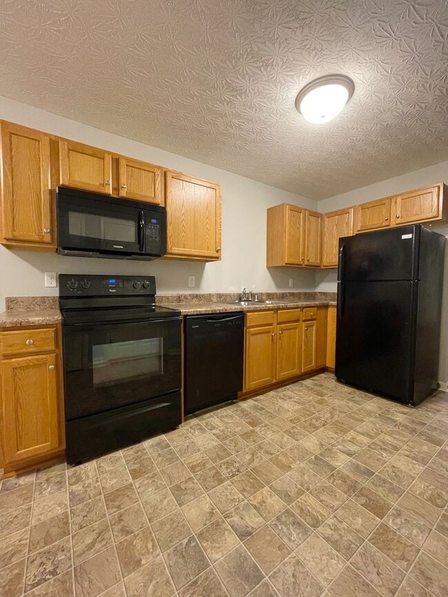 Photo - 374 Upper Stone Ave Unit 374F