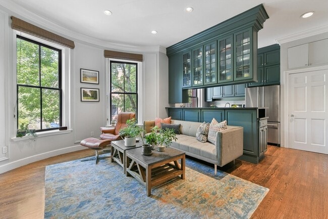 Photo - 68 Waltham St Unit 3