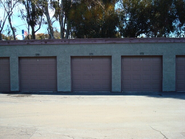 321 Rancho Dr Unit 14