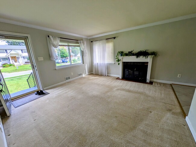 Photo - 7205 Wayne Dr