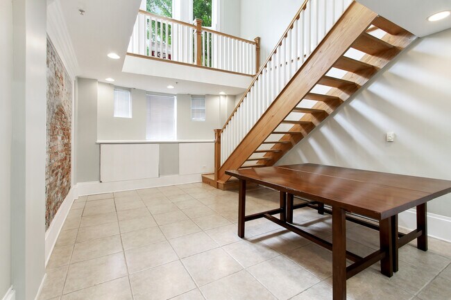 Photo - 836 Park Ave Unidad #A