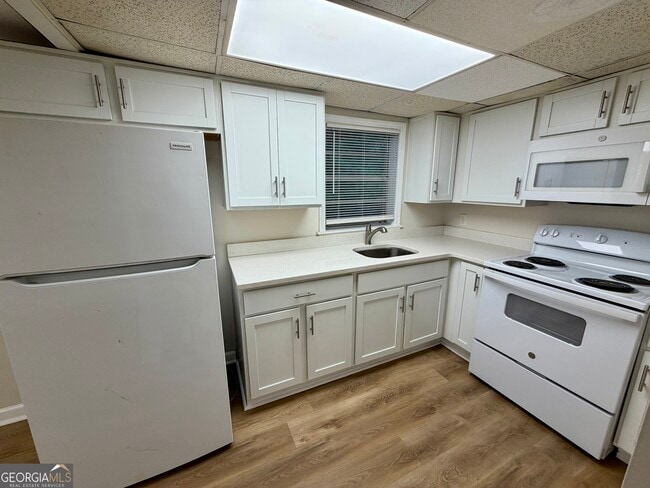 Photo - 1329 Watts Rd