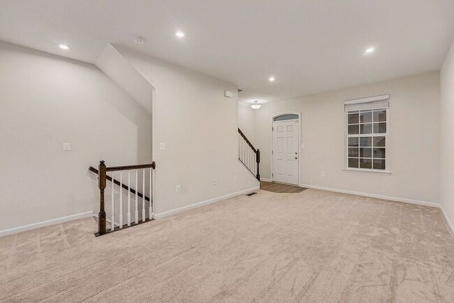 Photo - 2042 Track Cir