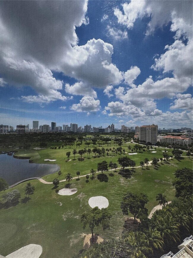 Photo - 20379 W Country Club Dr Unidad 1937