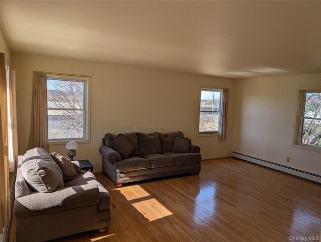 Photo - 21 Maloney Ln