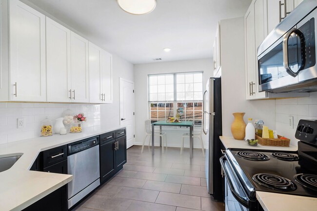 Photo - BELLCLAIRE, LLC