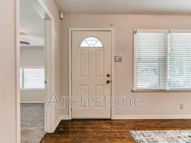 Photo - 1732 Carlisle Rd