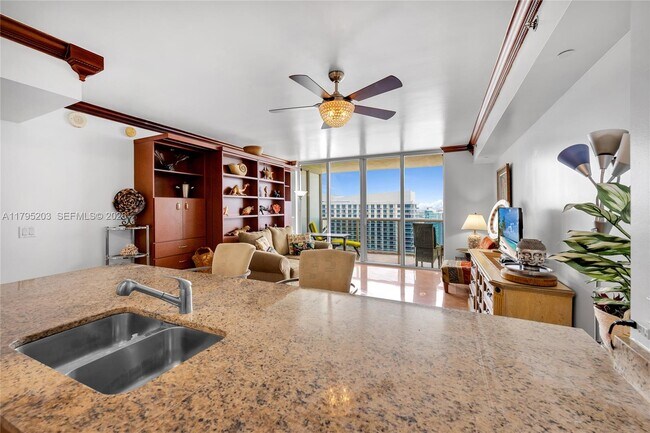 Photo - 1830 S Ocean Dr Unidad 4712