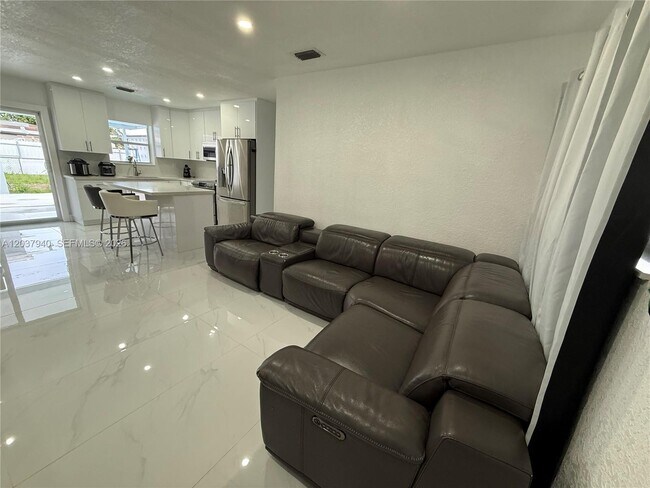 Photo - 17221 NW 32nd Ave