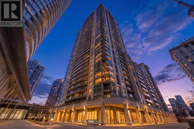 Photo - 19 Grand Trunk Crescent Unit 2103
