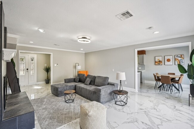 Photo - 15642 Pagehurst Dr