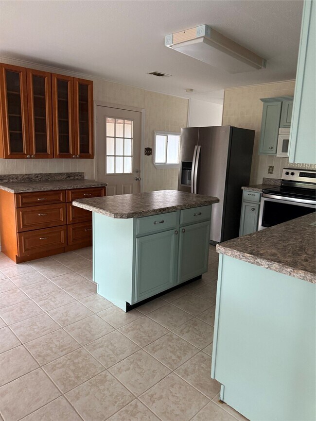 Photo - 24930 Plantation Estates Ave