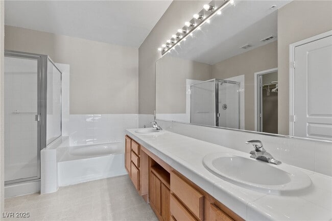 Photo - 1012 Domnus Ln Unit 205