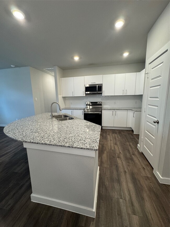 Photo - 9906 Grosbeak Ln