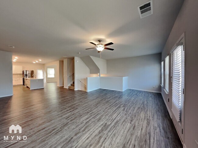 Photo - 401 Ruths Blvd