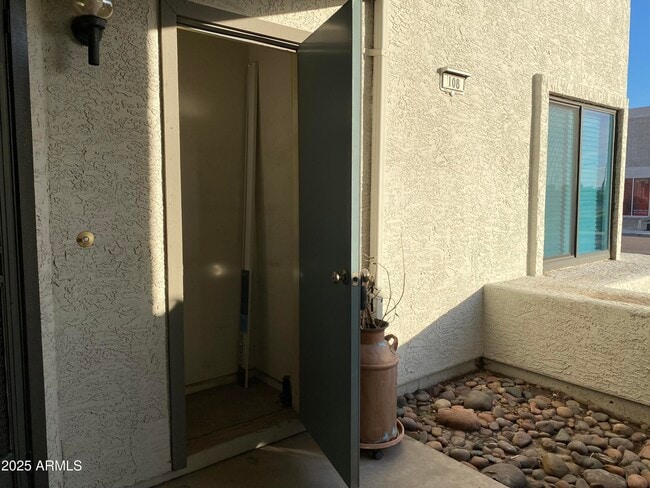 Photo - 9205 N 59th Ave