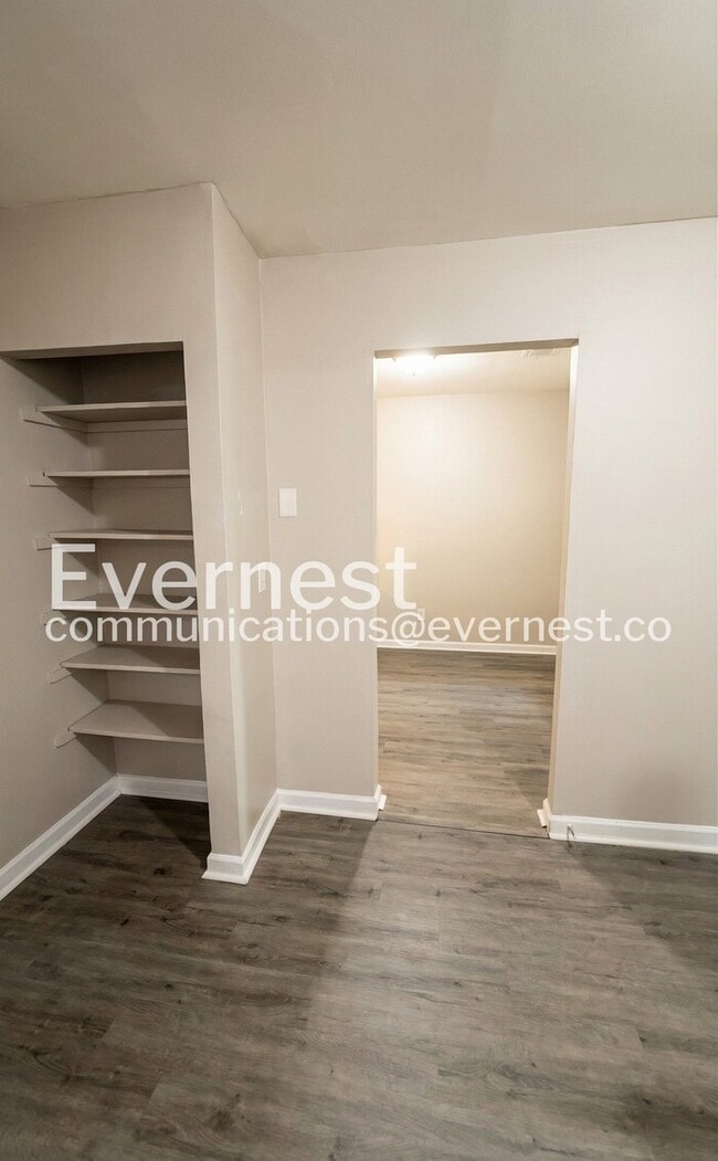 Photo - 1689 Thrasher Ct