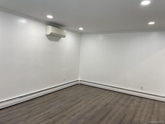 Photo - 3841 Orloff Ave