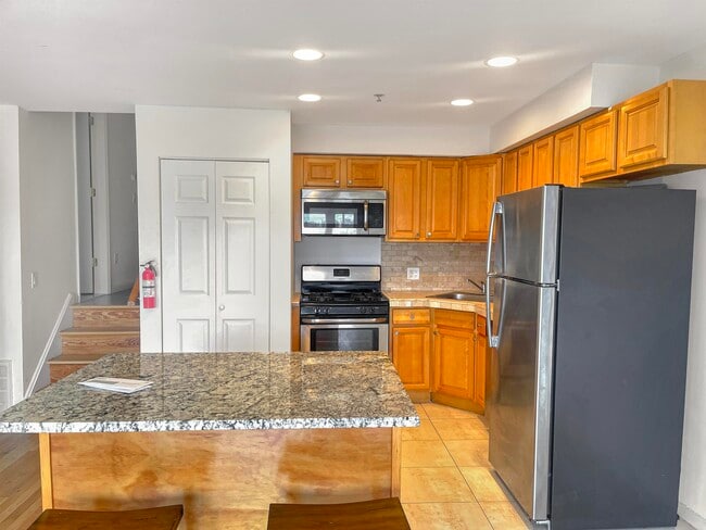 Photo - 8913 Riverside Pl Unit 3