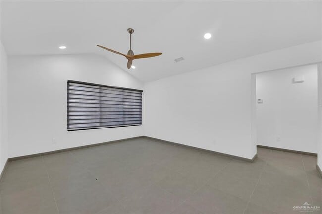 Photo - 12 East St Unit B