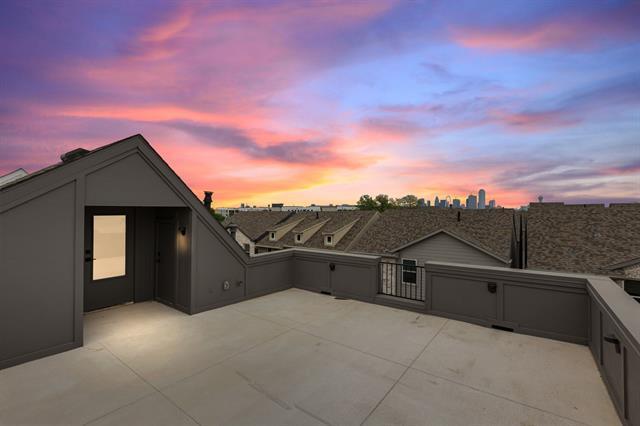 Photo - 2635 Carmelita St