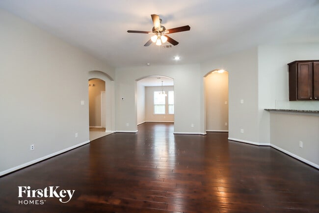 Photo - 183 Knollbrook Cir
