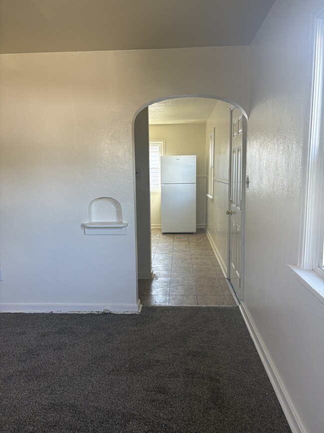 Cocina - 4002 Saint James Ave