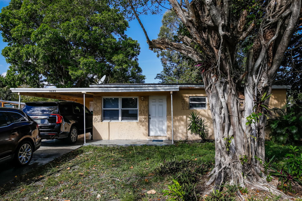 Photo - 1311 NE 33rd St