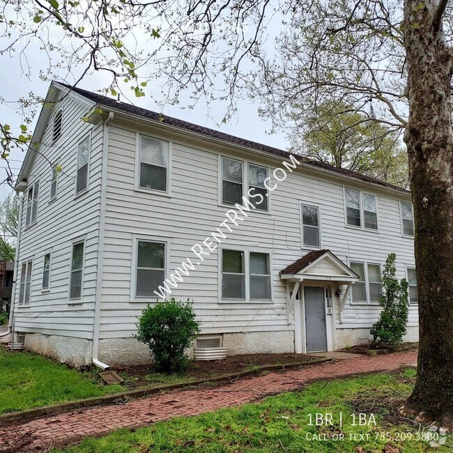 Building Photo - ***ALL UTILITIES PAID**MOVE-IN SPECIAL**11... Unit 2 Rental