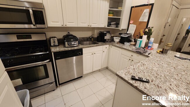 Photo - 2016 Commonwealth Ave Unidad #2001 - 5