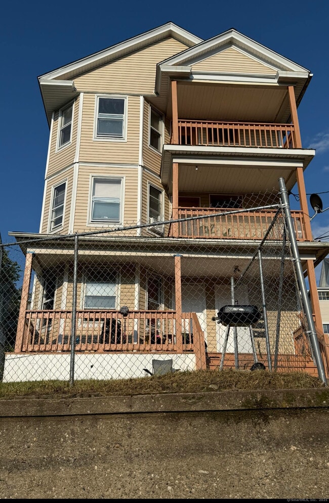 Building Photo - 83 Southview St Rental