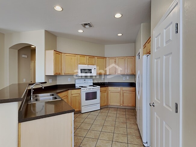 Photo - 10146 W Cordes Rd