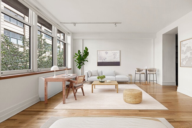 Photo - 65 Washington Street