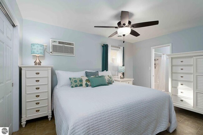 Photo - 840 Millers Park Rd