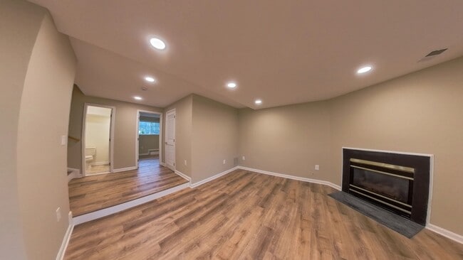 Photo - 12885 Hyannis Ln