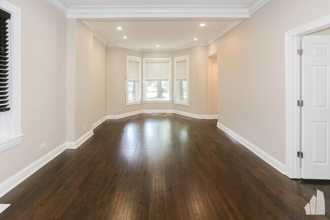 4849 N Seeley Ave Unit 01