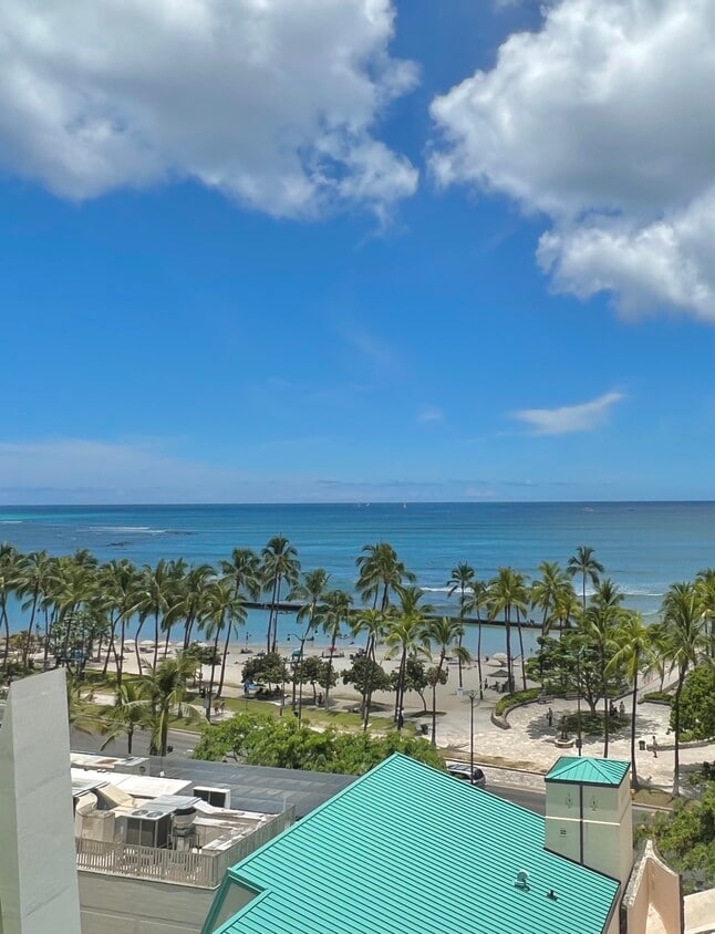 Beautiful ocean view from the unit. - 2500 Kalakaua Ave (Honolulu, HI)