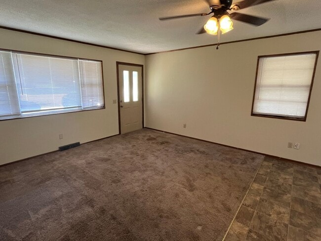 Photo - 505 E Fir St