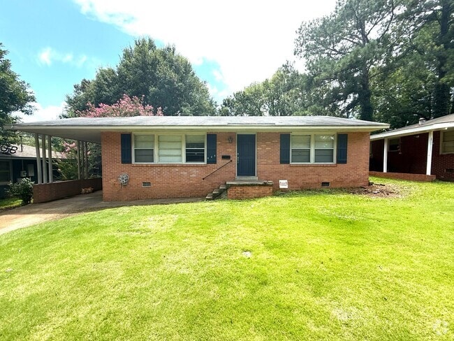 Building Photo - ** 3 bed 1 bath located in Forest Hills **... Rental