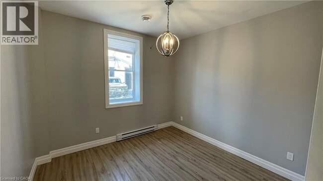 Photo - 69 E Main St Unité 102