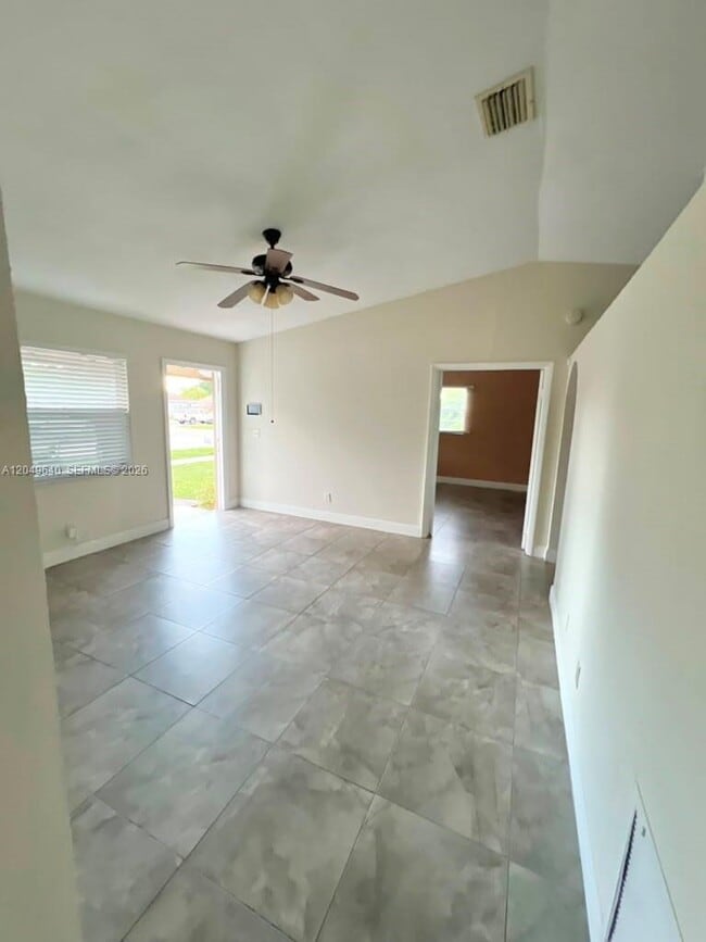 Photo - 2201 Scott St Unit A1