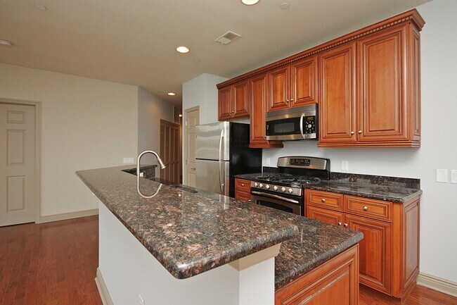 Photo - 7400 River Rd Unit 311