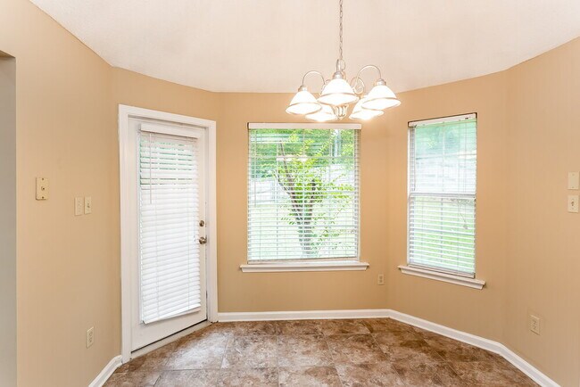 Photo - 5780 Lancaster Dr