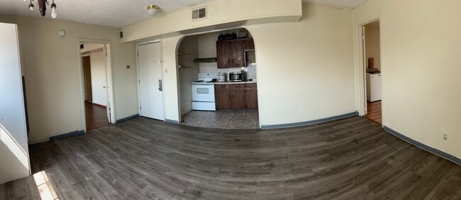 Photo - 4209 Broadway Ave Unit 4209 Broadway Ave.  404
